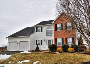 24 Llewellyn Ln, Royersford, PA 19468