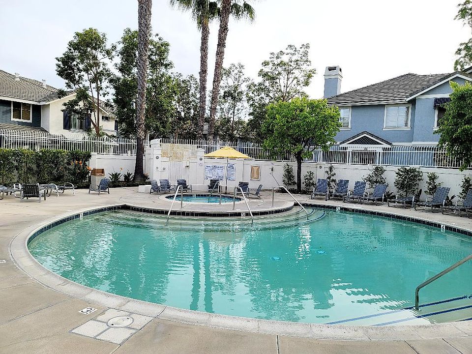 1st image of 87 Carlsbad Ln