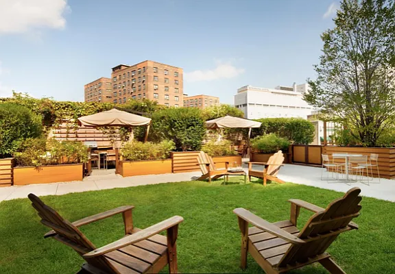 Rented by Compass | media 25