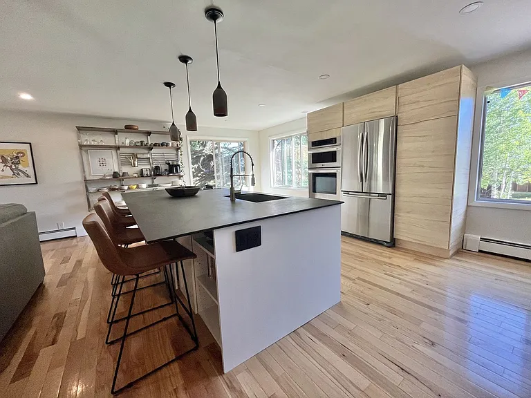1115 S Cedarview Dr — Photo 15