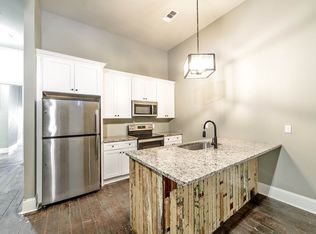 621 W 1st St #B, Thibodaux, LA 70301