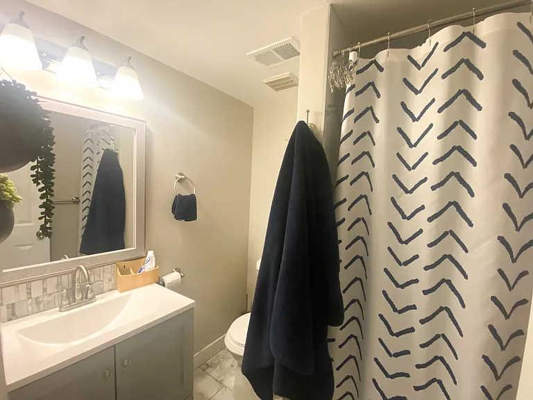 1048 N Josephine St #C — Photo 12