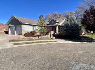 809 S Plum Tree Dr, Kanab, UT 84741