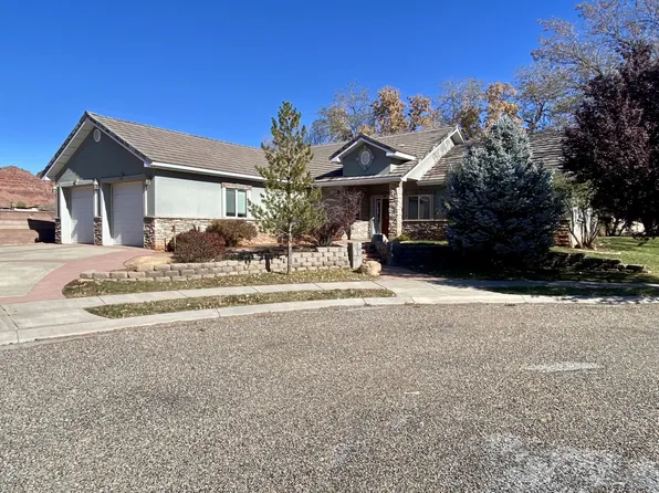 809 S Plum Tree Dr, Kanab, UT 84741