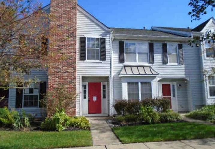 1st image of 703 Lindsley Ct