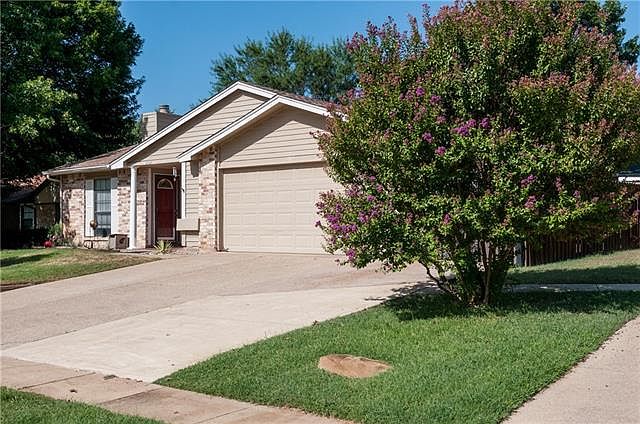 1st image of 2605 Lawndale Ln