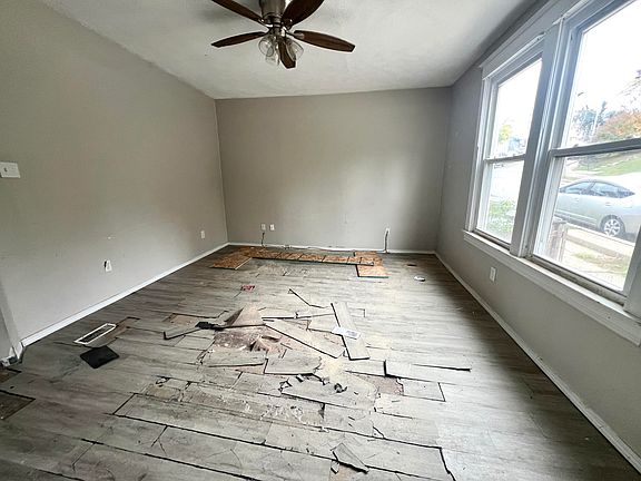 2nd image of 17 Parkview Ave
