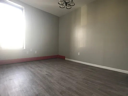 Rented by Evergreen Apartments BK | media 2