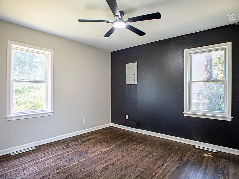 8321 Olive St — Photo 10