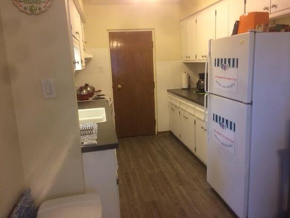 4th image of 4752 W 101st St APT 5B