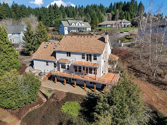 3rd image of 24115 NE 132nd Cir