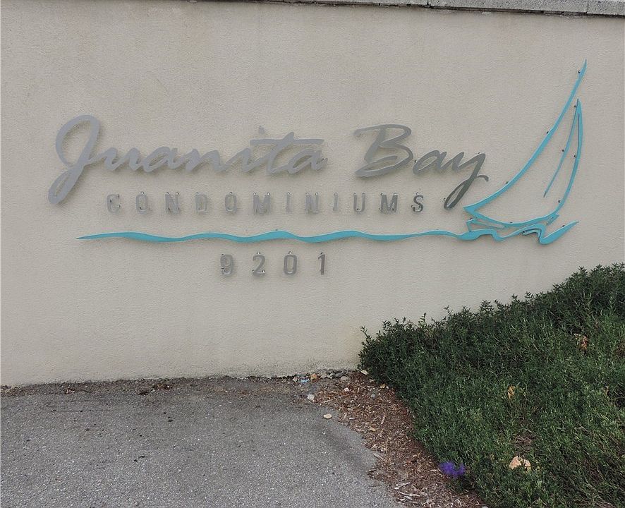 1st image of 9201 NE Juanita Dr APT 301