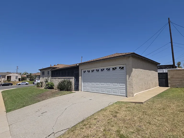2157 W 109th Pl — Photo 29