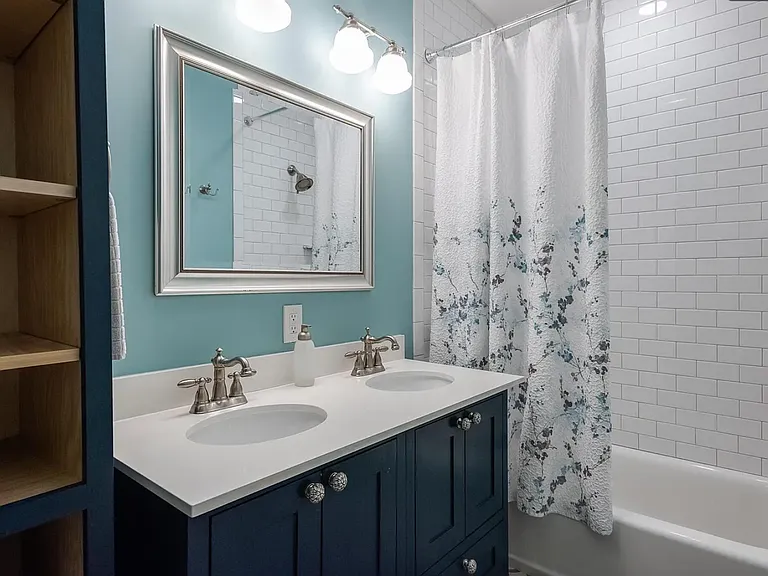 1109 E Wilt St — Photo 27
