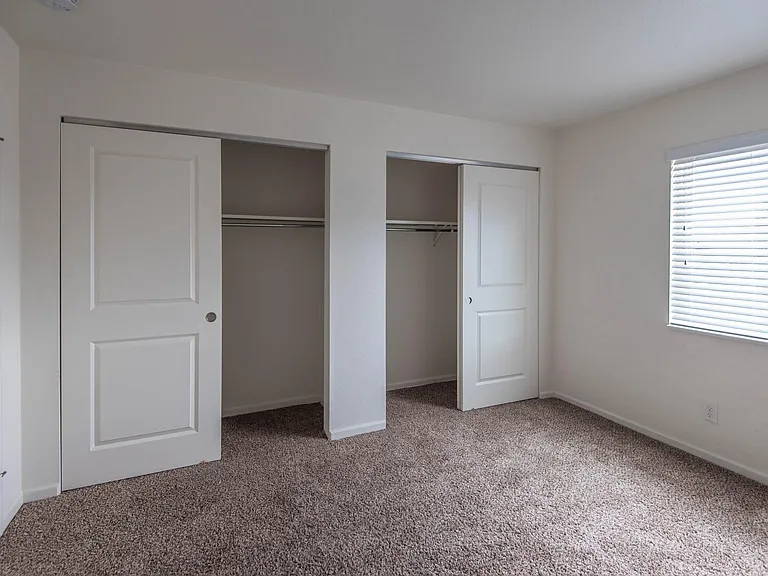 Lakemont Apartments — Photo 45