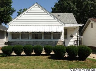 2040 N 7th St, Springfield, IL 62702