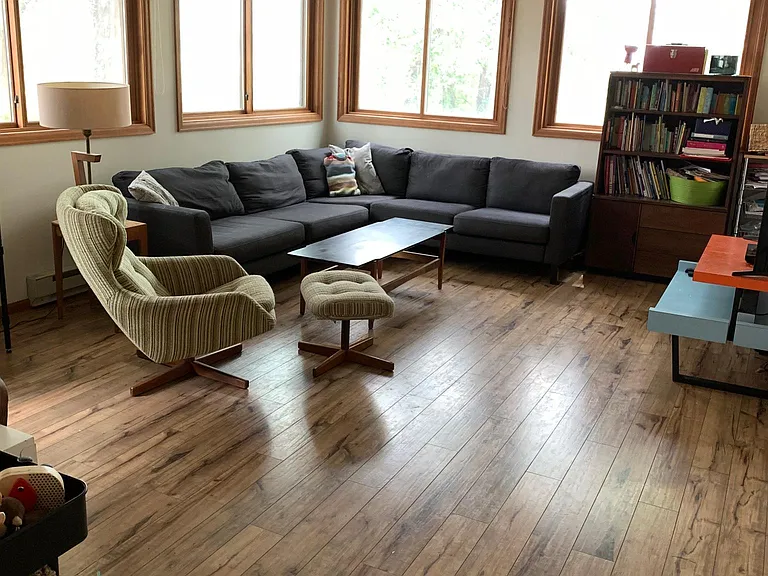 689 Mesa Ave — Photo 4