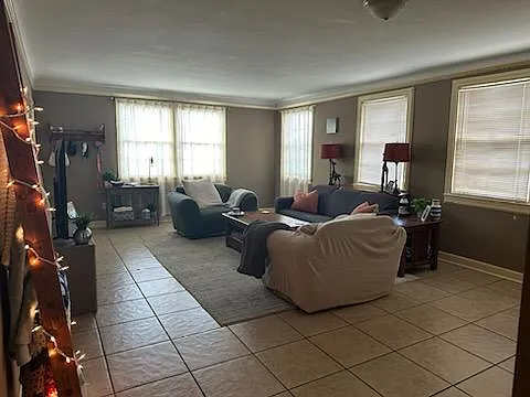 3711 Octavia St — Photo 4