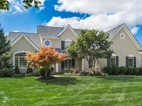 9041 Tartan Fields Dr, Dublin, OH 43017