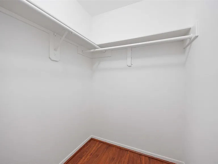 16710 Cheshire Place Dr — Photo 25