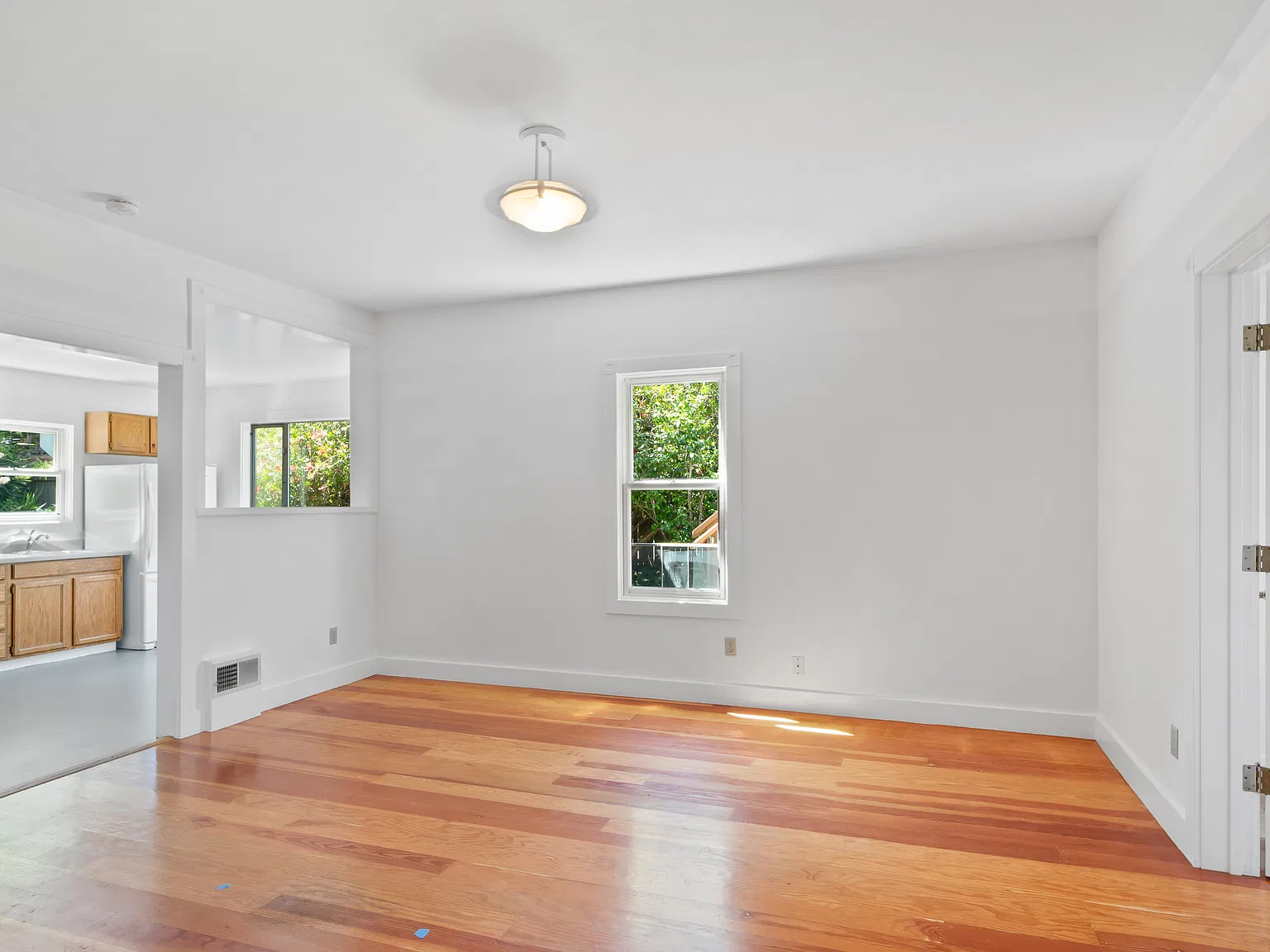 1 bed, 777 sqft, $3,595 — Photo 3