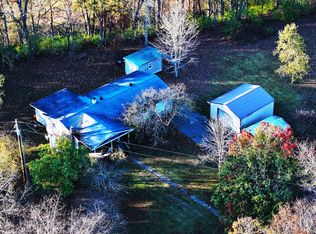 685 Puckett Rd, Irvine, KY 40336