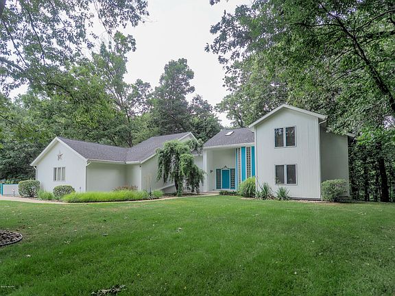 2nd image of 7646 Cobblewood Dr