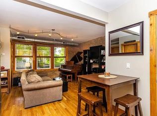 3038 W Cullom Ave #1F, Chicago, IL 60618