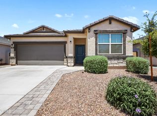 18570 W DESERT HOLLOW Drive, Wittmann, AZ 85361
