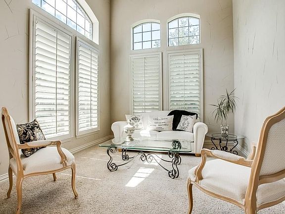 5th image of 2229 New College Ln