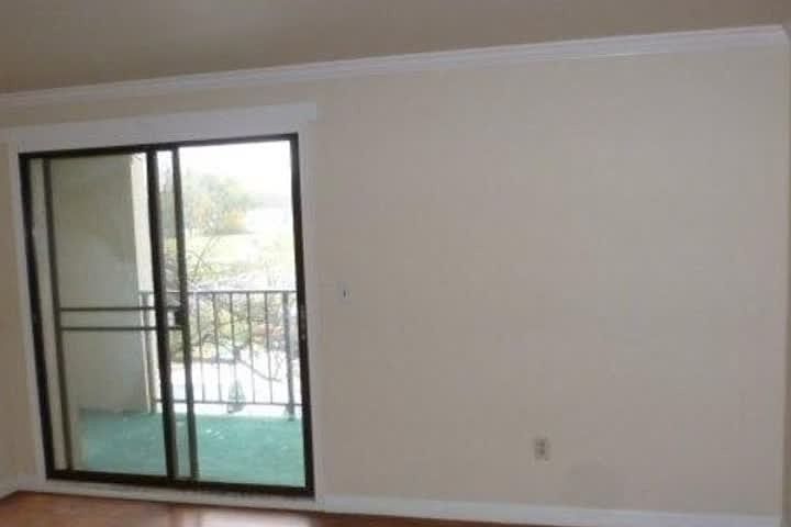 2nd image of 1420 Bradley Dr #F-212