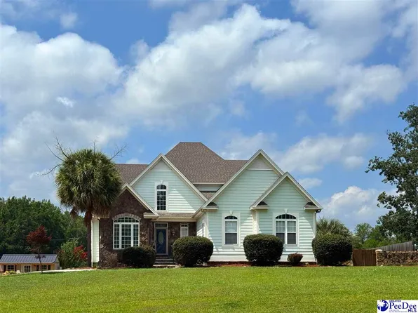 4135 W Pelican Ln, Florence, SC 29501