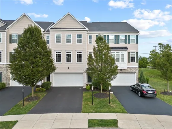 5 Truman Cir, Mc Kees Rocks, PA 15136