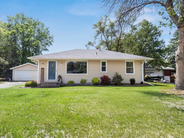 8844 Hadley Ave S, Cottage Grove, MN 55016