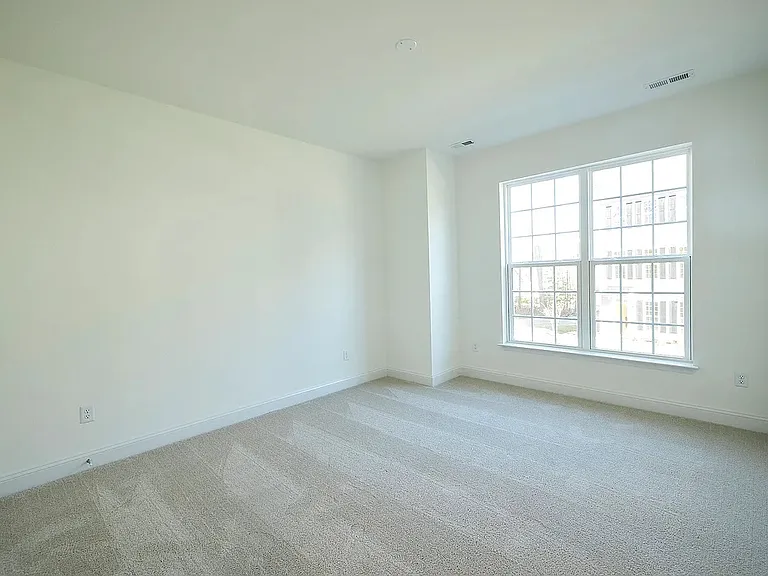 15314 Oasis Sun Way — Photo 10