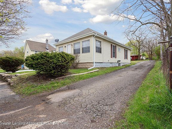 2nd image of 709 S Hosmer St