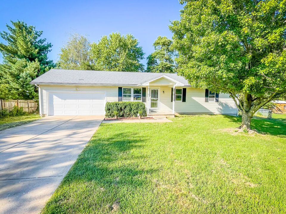 1st image of 202 S Poplar Ct