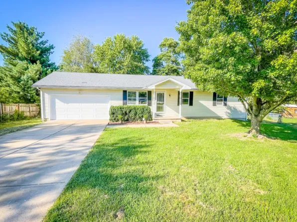 202 S Poplar Ct, Nixa, MO 65714