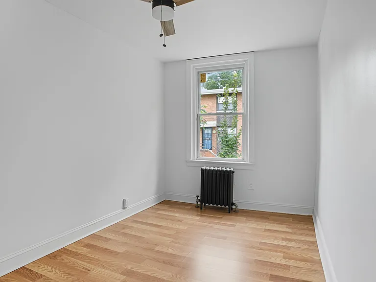 2027 Widener St — Photo 12