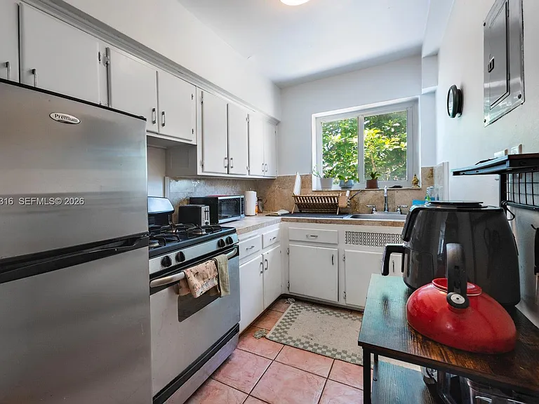 6941 Bay Dr #B3 — Photo 6