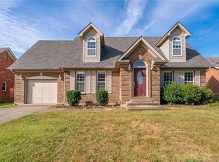 8421 Plum Valley Dr, Sellersburg, IN 47172