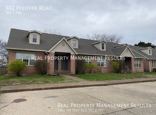 902 Pfeiffer Ave, Evansville, IN 47711