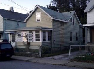 8 Spring St, Beacon, NY 12508