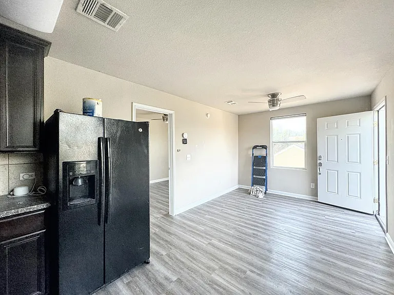 315 Rachel St #GARAGE — Photo 8