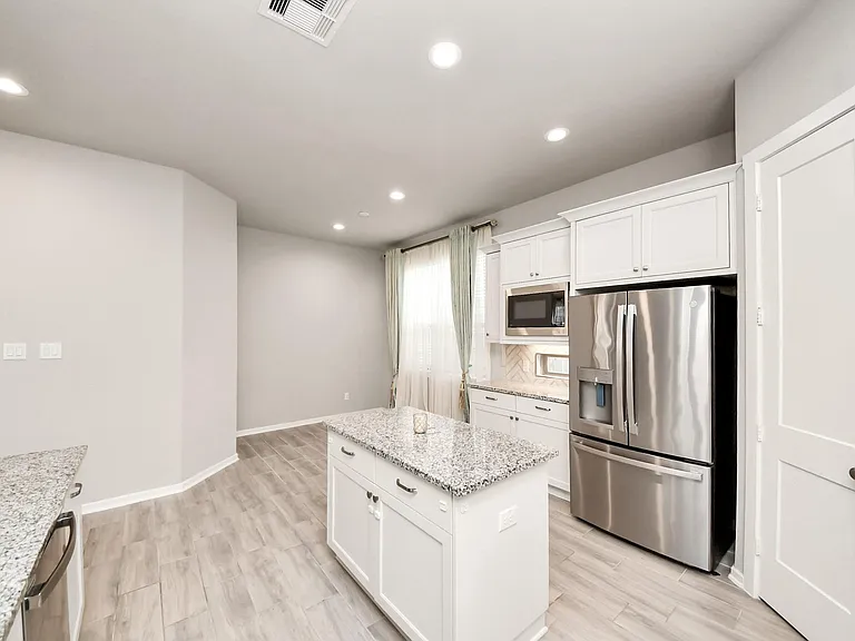 24754 Levante Dr — Photo 35
