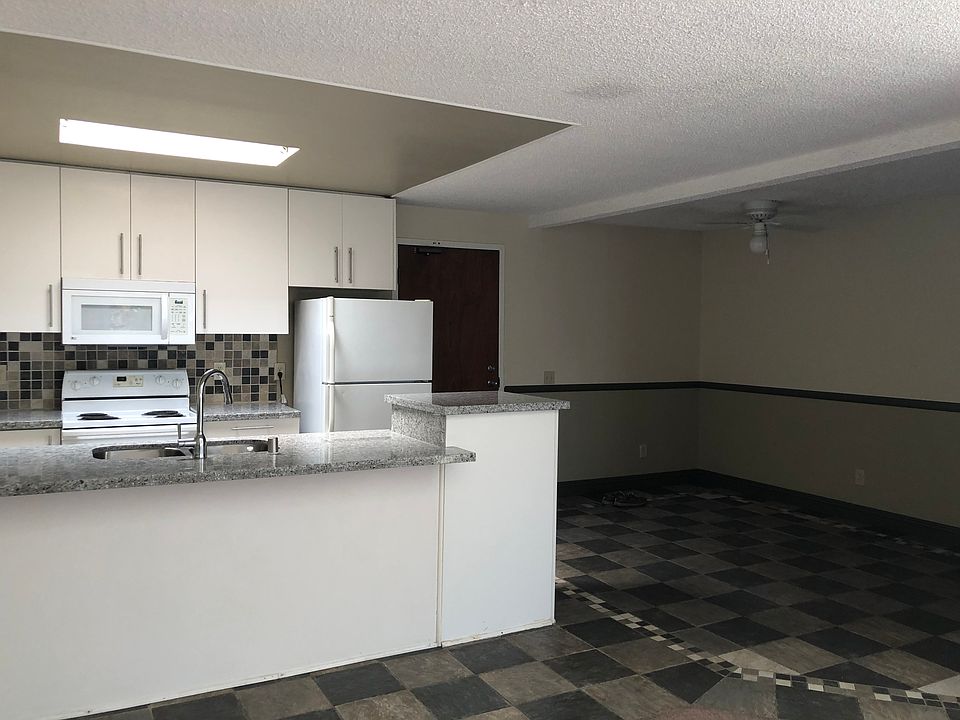 1st image of 8308 Regents Rd