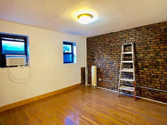 5th image of 86 Hoyt St #2R