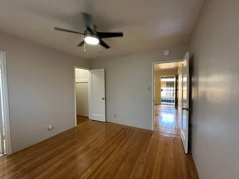 2508 L Street Classic Midtown Living — Photo 26