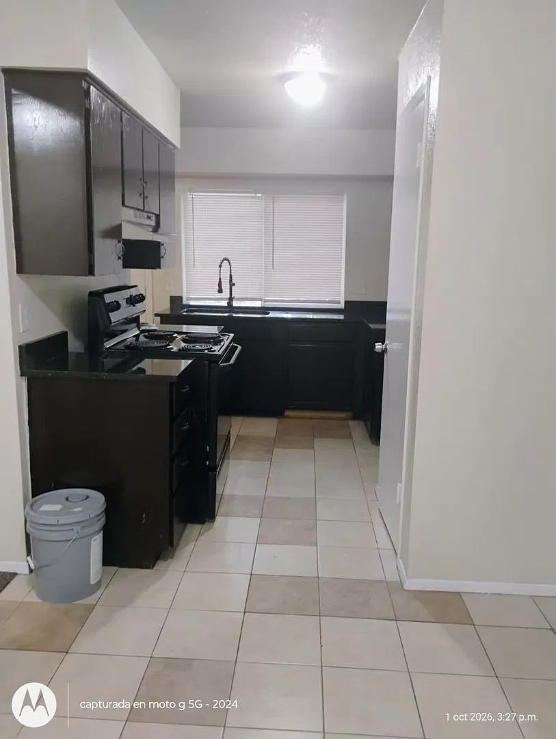 Beautiful 3 Bedroom 2 Bathroom in Garland! — Photo 2