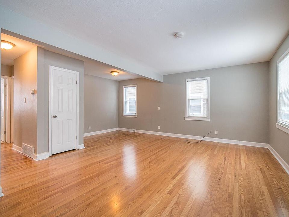 1st image of 8313 W Dana St #8315
